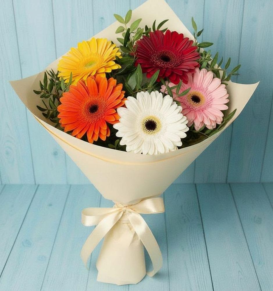 Букет цветов из: Герберы в Жучки