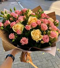 Букет цветов из:  Розы #REPLACE_PRED# Жучки