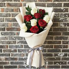 Букет цветов из:  Розы в Жучки