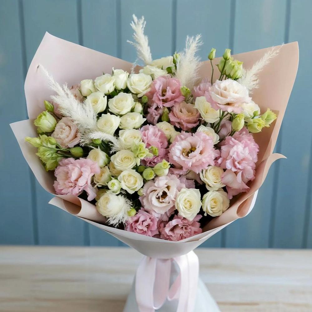 Букет цветов из: Альстромерии и Розы в Жучки