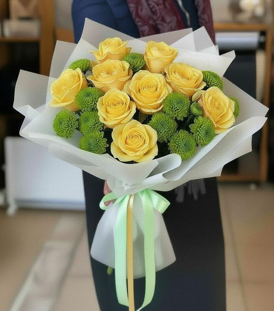 Букет цветов из: Хризантемы и Розы в Жучки