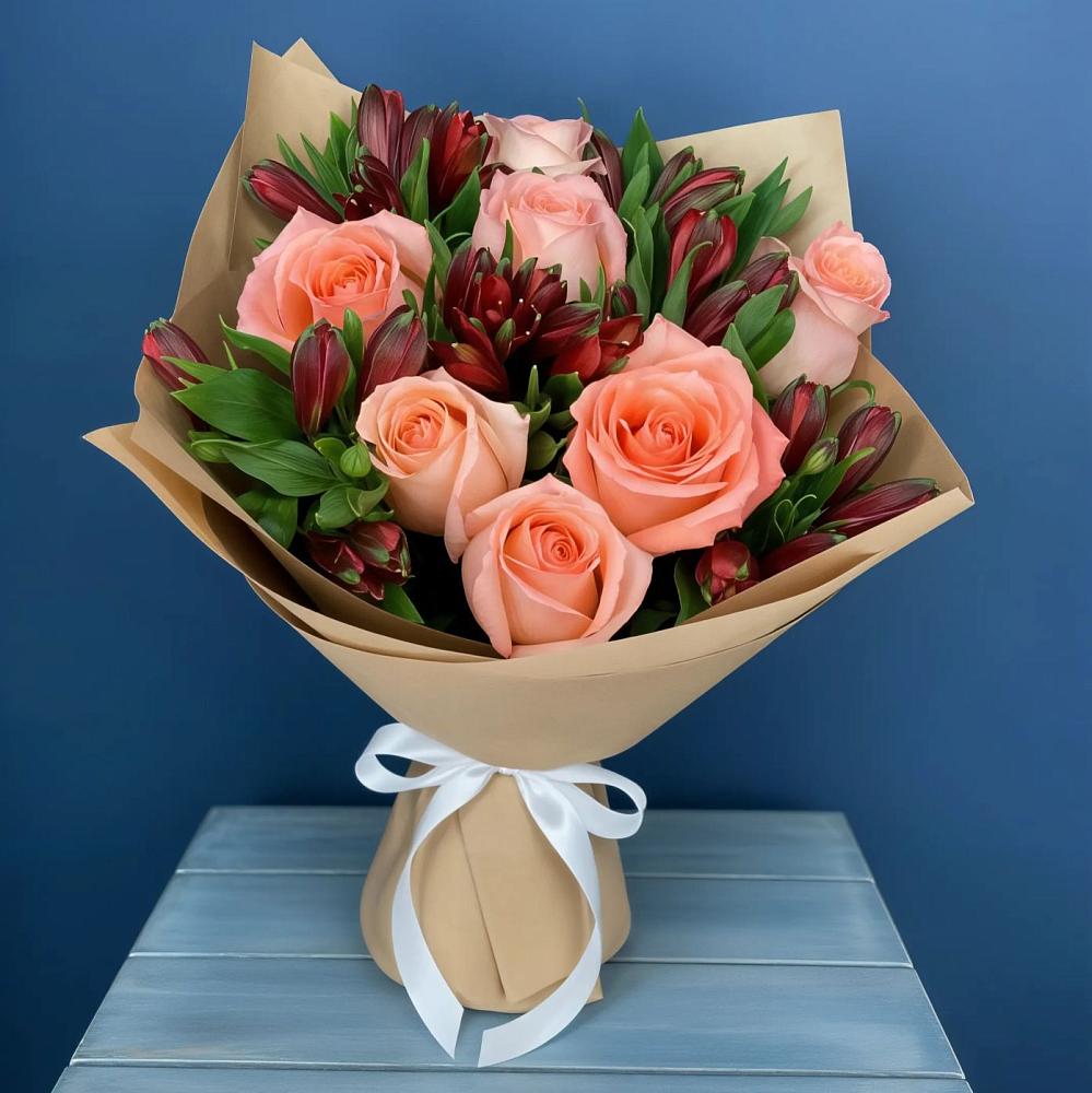 Букет цветов из: Розы и Альстромерии в Жучки