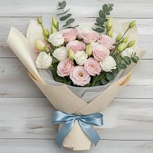 Букет цветов из:  Лизиантусы в Жучки