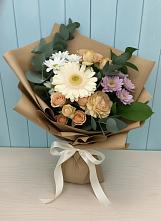 Букет цветов из:  Герберы и Хризантемы #REPLACE_PRED# Жучки
