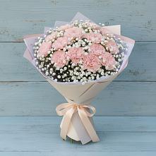 Букет цветов из:  Гвоздики в Жучки