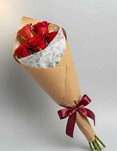 Букет цветов из:  Розы в Жучки