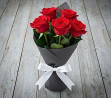 Букет 5 Красных роз Эдлесс Лав #REPLACE_PRED# Жучки