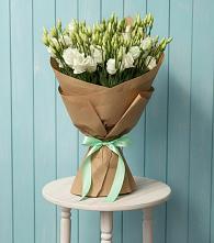 Букет цветов из:  Лизиантусы в Жучки