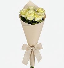 Букет цветов из:  Розы в Жучки