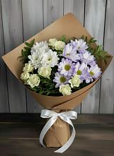 Букет цветов из:  Хризантемы и Розы в Жучки