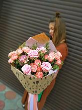 Букет цветов из:  Розы #REPLACE_PRED# Жучки