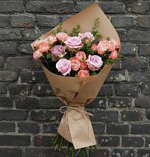 Букет цветов из:  Розы в Жучки