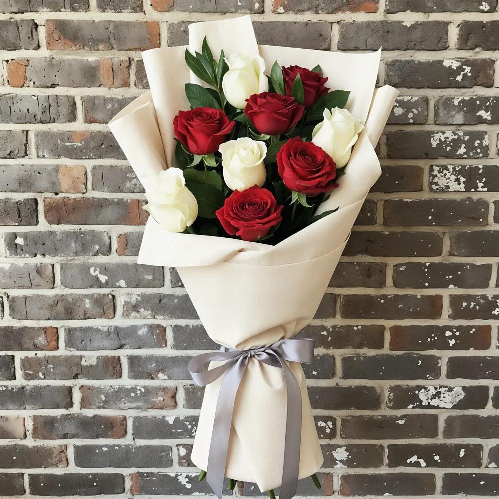 Букет цветов из: Розы в Жучки