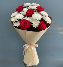 Букет цветов из:  Розы и Хризантемы в Жучки