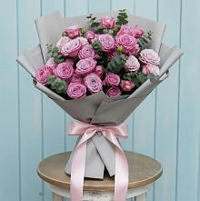 Букет цветов из:  Розы #REPLACE_PRED# Жучки